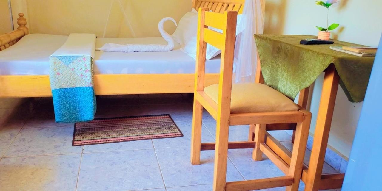 La Feve Beach Bed And Breakfast Entebbe Exterior photo